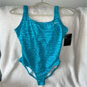Nike U-Back One-Piece Swimsuit M